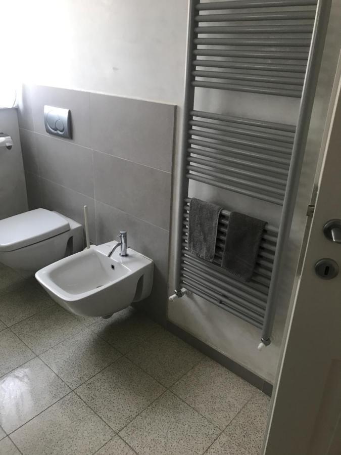 Camera Con Bagno Privato E Parcheggio Lucca Exterior photo