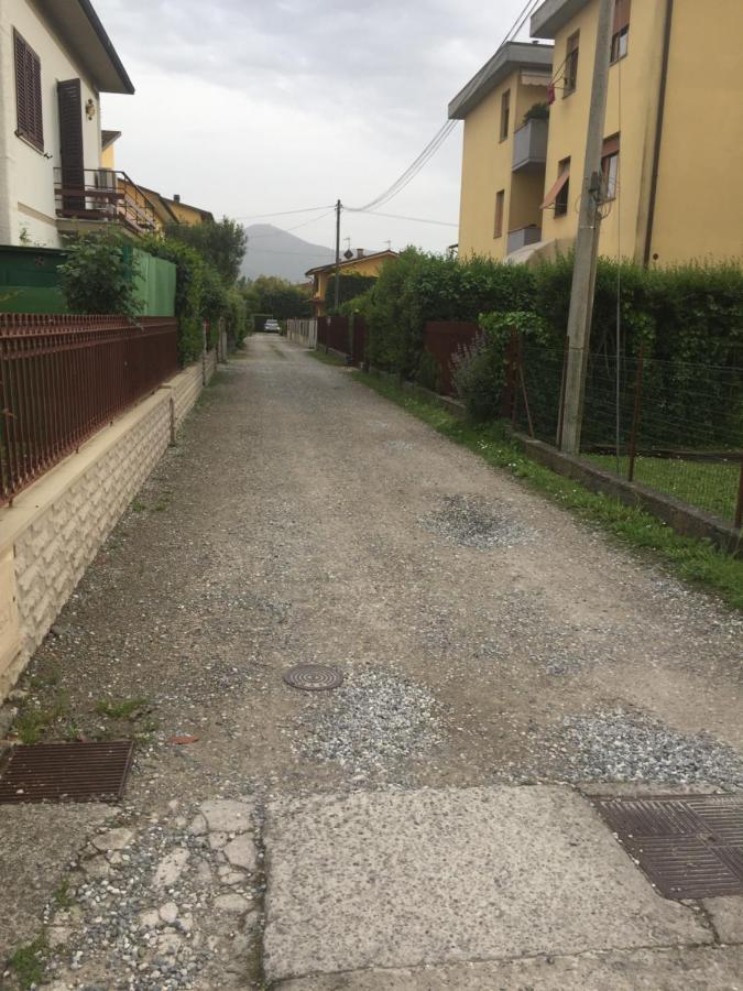 Camera Con Bagno Privato E Parcheggio Lucca Exterior photo